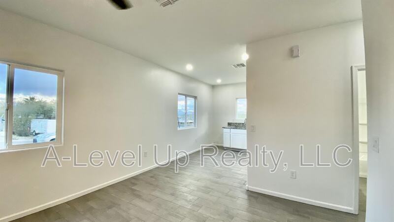 1310 S San Jacinto Dr - Photo 6 of 16
