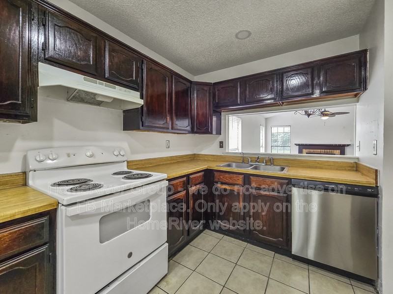 2609 Galemeadow Dr - Photo 4 of 22