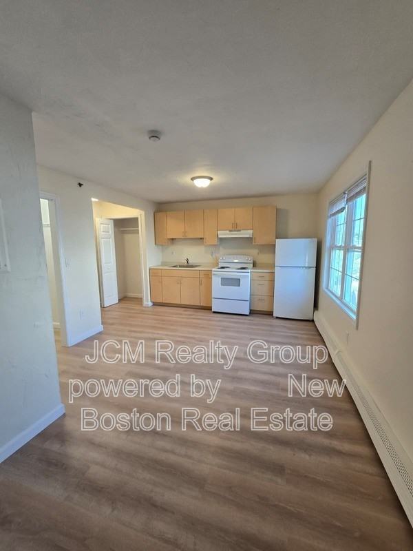 111 Main St #U7 - Photo 2 of 12