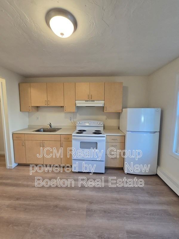 111 Main St #U7 - Photo 3 of 12