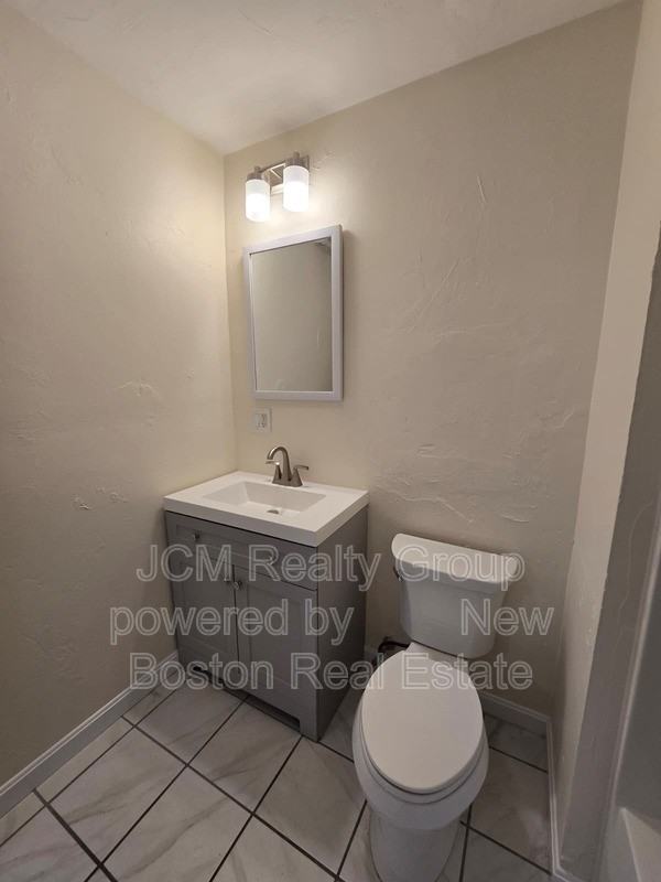 111 Main St #U7 - Photo 6 of 12