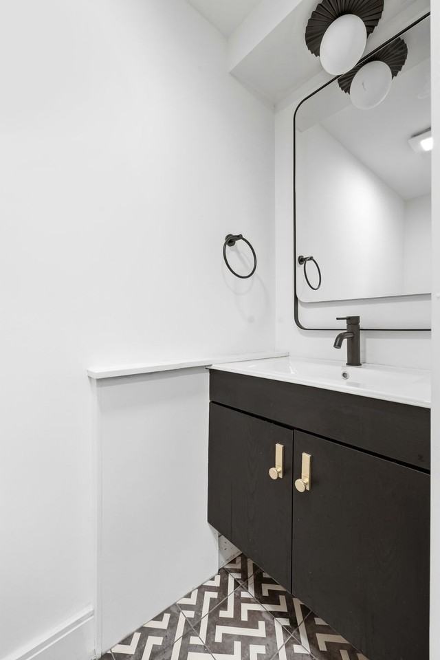 92 Chelsea St #1 - Photo 7 of 13