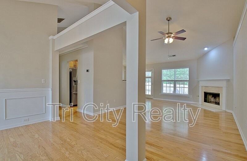 341 Hunterian Pl - Photo 6 of 50