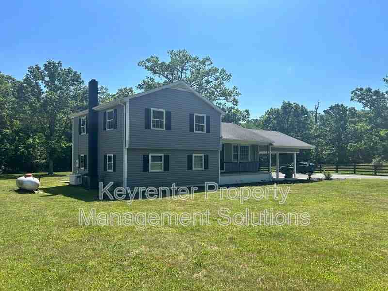 781 Cold Springs Rd - Photo 2 of 40