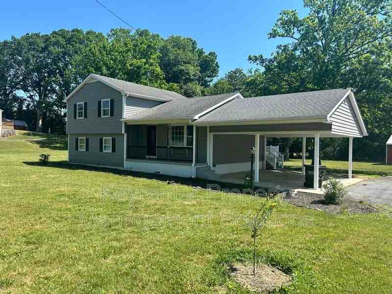 781 Cold Springs Rd - Photo 3 of 40