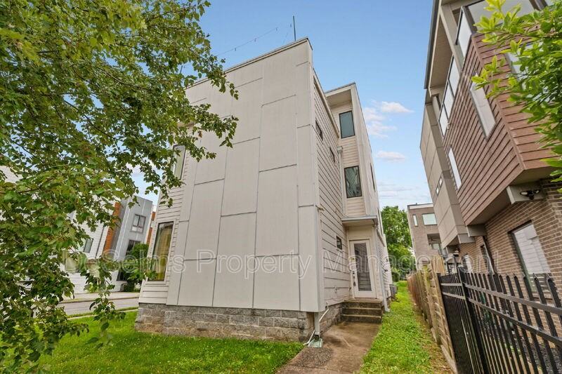 807 13th Ave S - Photo 4 of 29