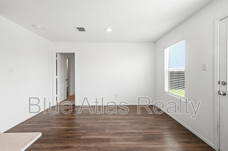 510 Olmstead Dr - Photo 7 of 22