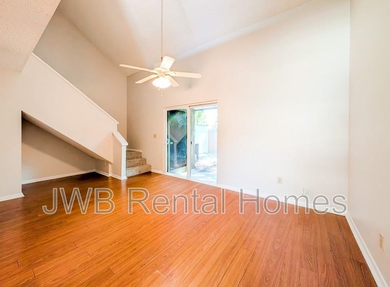 8271 Pineverde Ln - Photo 5 of 14