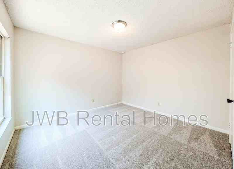 8271 Pineverde Ln - Photo 6 of 14