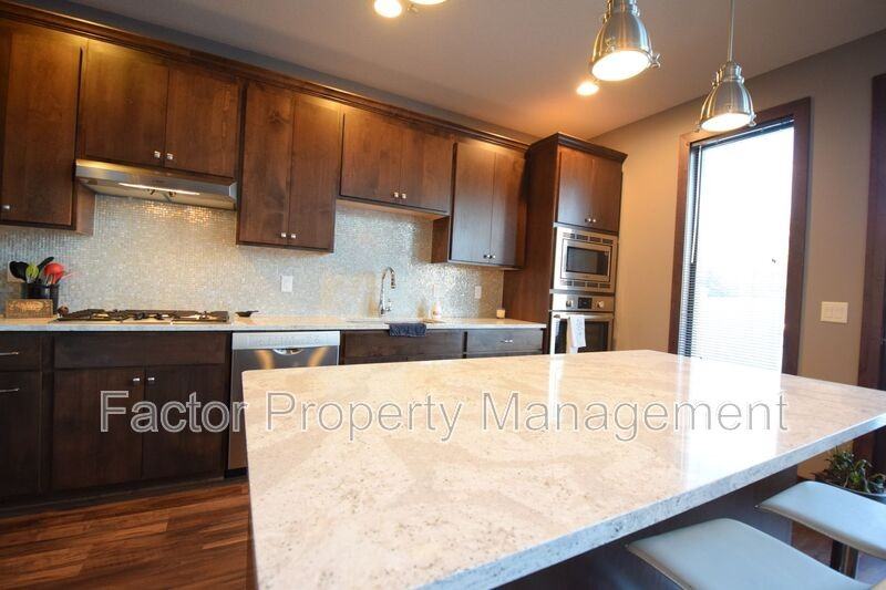 814 Pinnacle Path - Photo 6 of 18