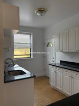 927 Forest Ave #4N - Photo 1 of 1