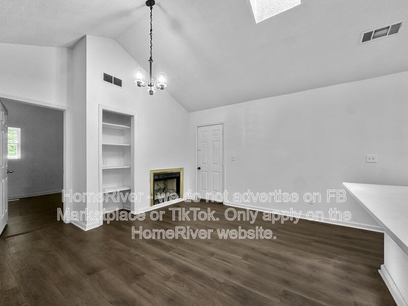 633 Sandys Ln Se - Photo 6 of 16