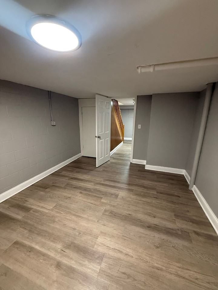 10604 S Walden Parkway - Photo 5 of 17