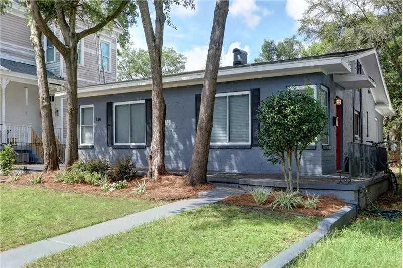 732 E Henry St - Photo 2 of 12