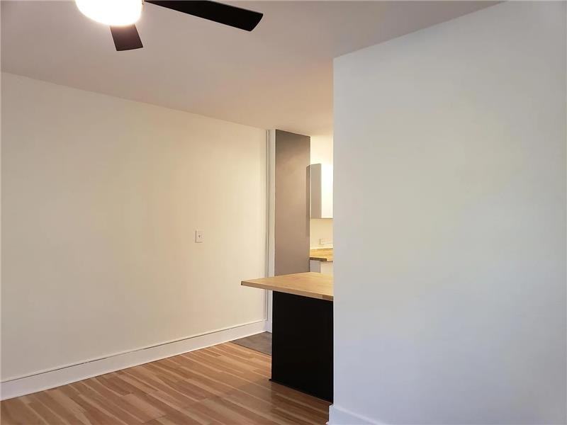 732 E Henry St - Photo 4 of 12