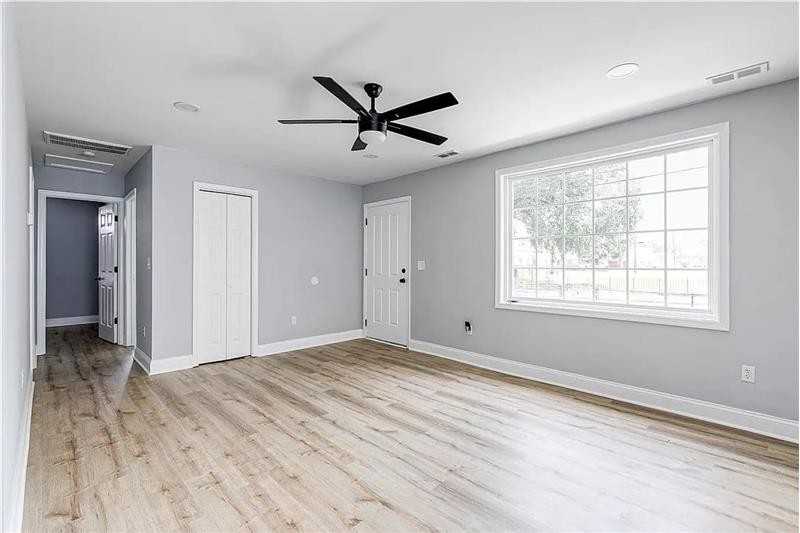 1906 N 29th St - Photo 3 of 13