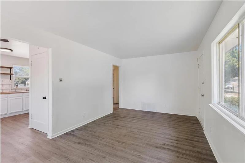 775 Joliet St - Photo 7 of 14