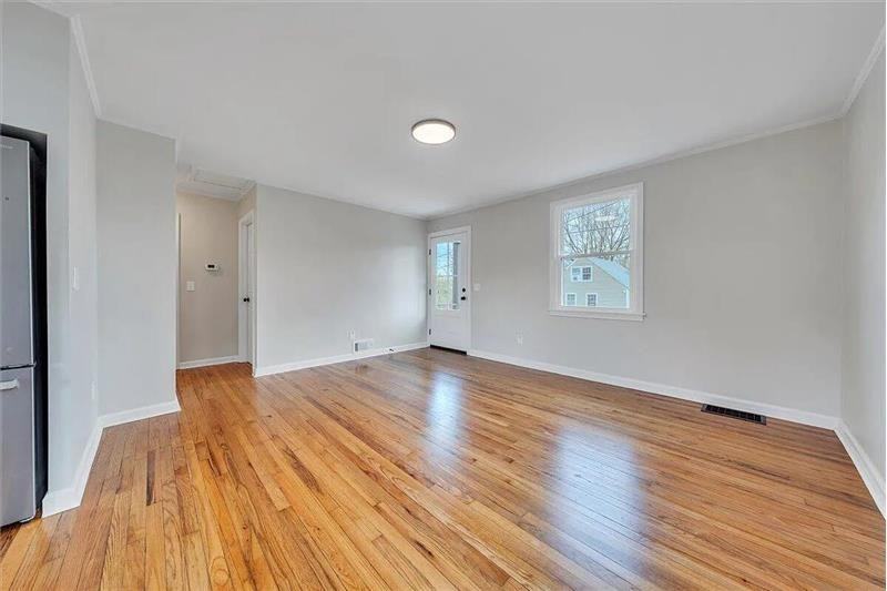 1004 26th St Sw - Photo 4 of 16