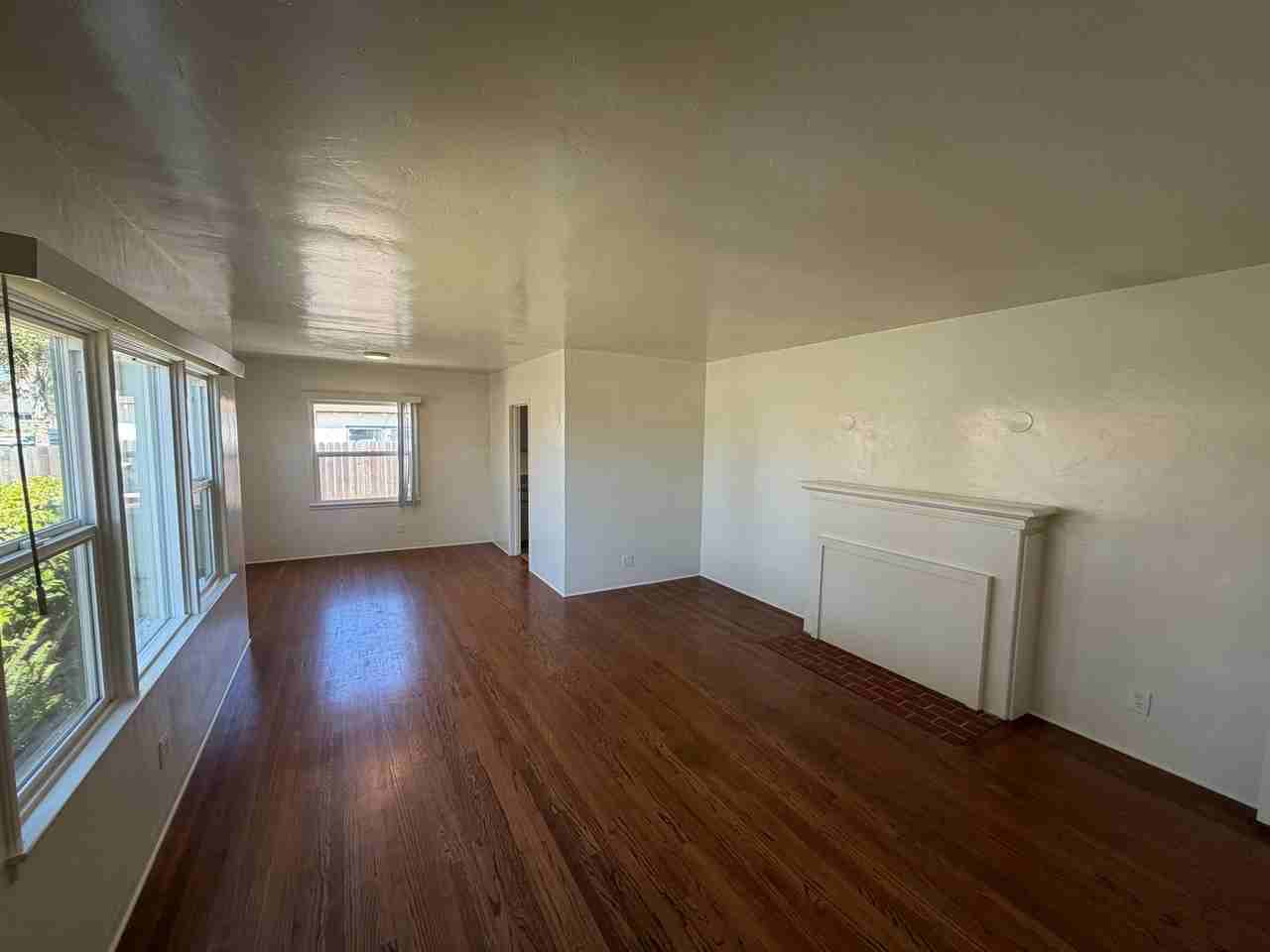 412 W El Camino St - Photo 3 of 13