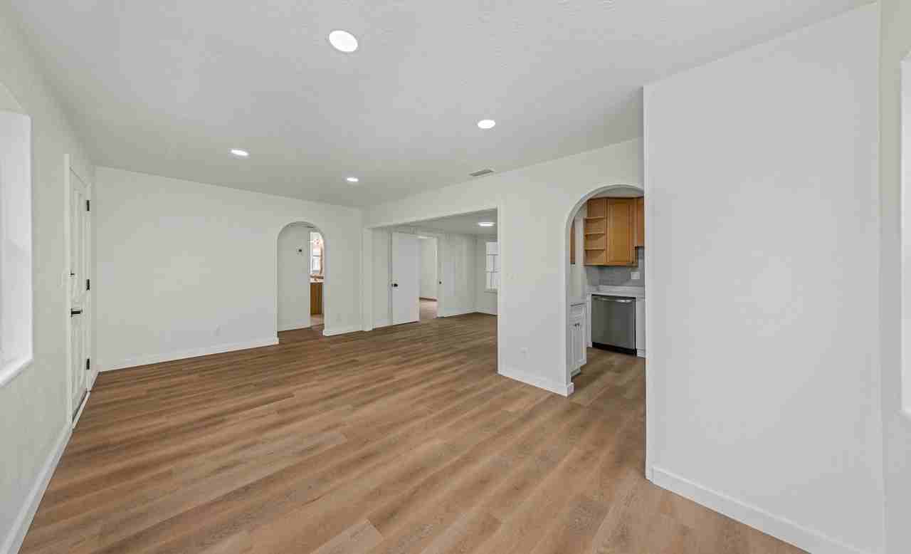 3938 2nd Ave N - Photo 5 of 50