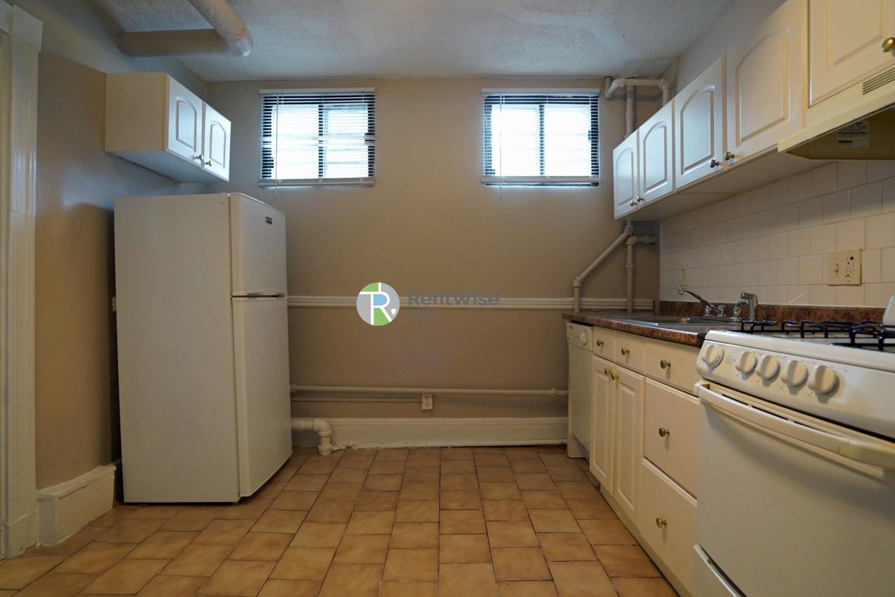 56 Gardner St #1A - Photo 7 of 16