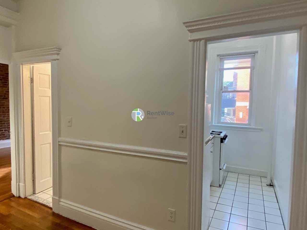 1305 Commonwealth Ave #6 - Photo 2 of 32
