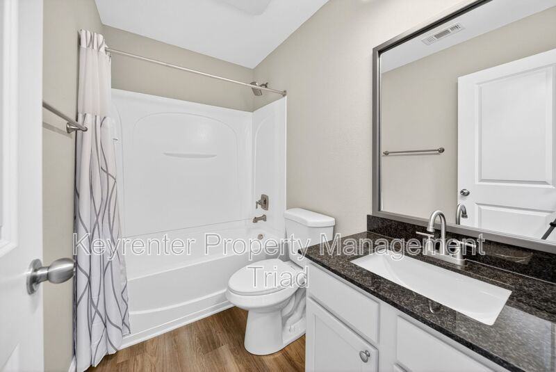 1153 Hawick Dr - Photo 6 of 49