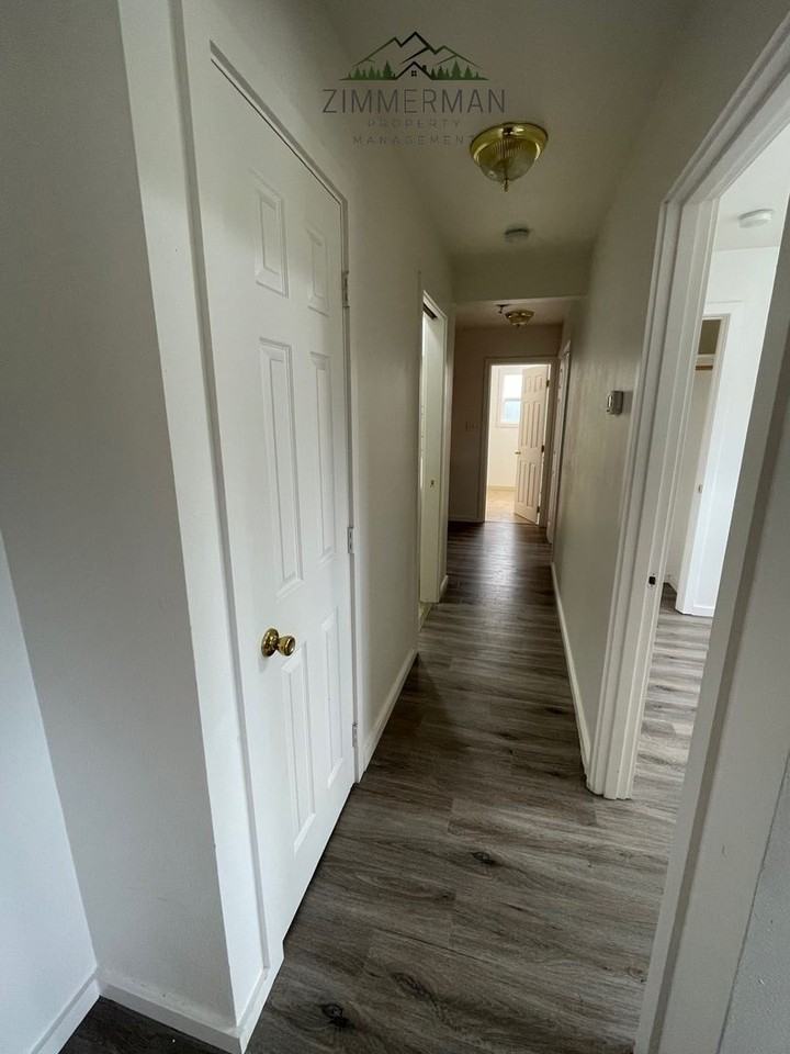 255 57th St - Photo 7 of 20