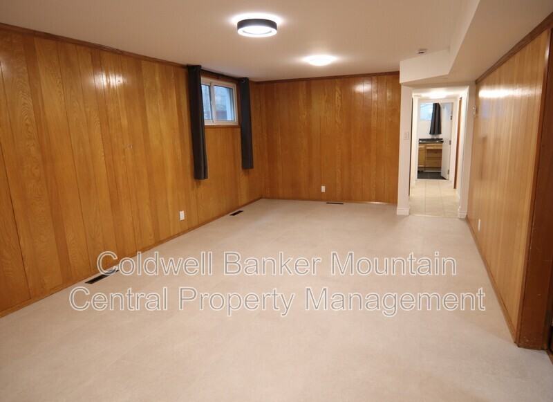 9756 91 St Nw #BS - Photo 2 of 18