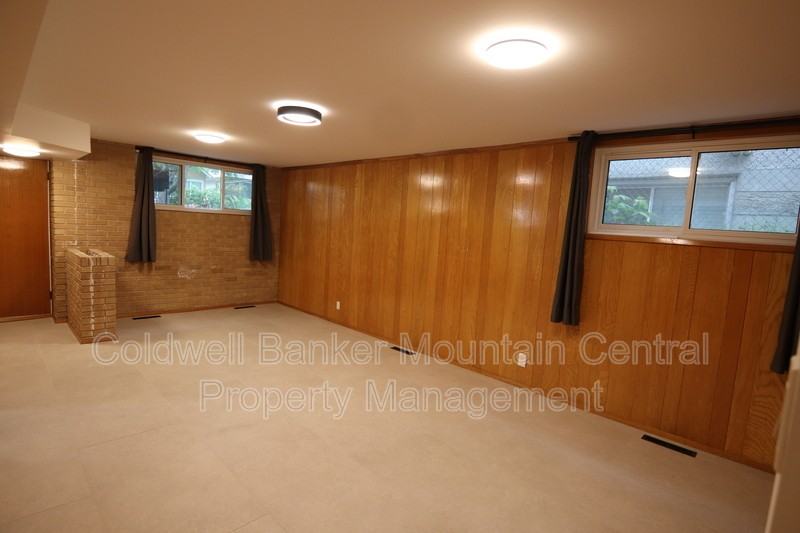 9756 91 St Nw #BS - Photo 3 of 18
