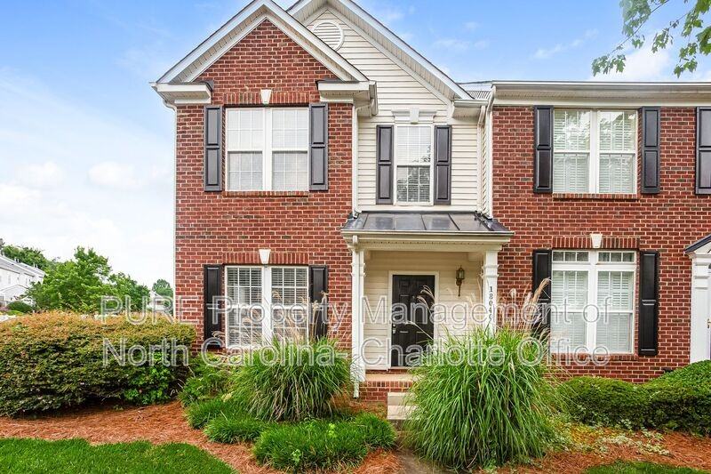 18040 Delmas Dr - Photo 3 of 22
