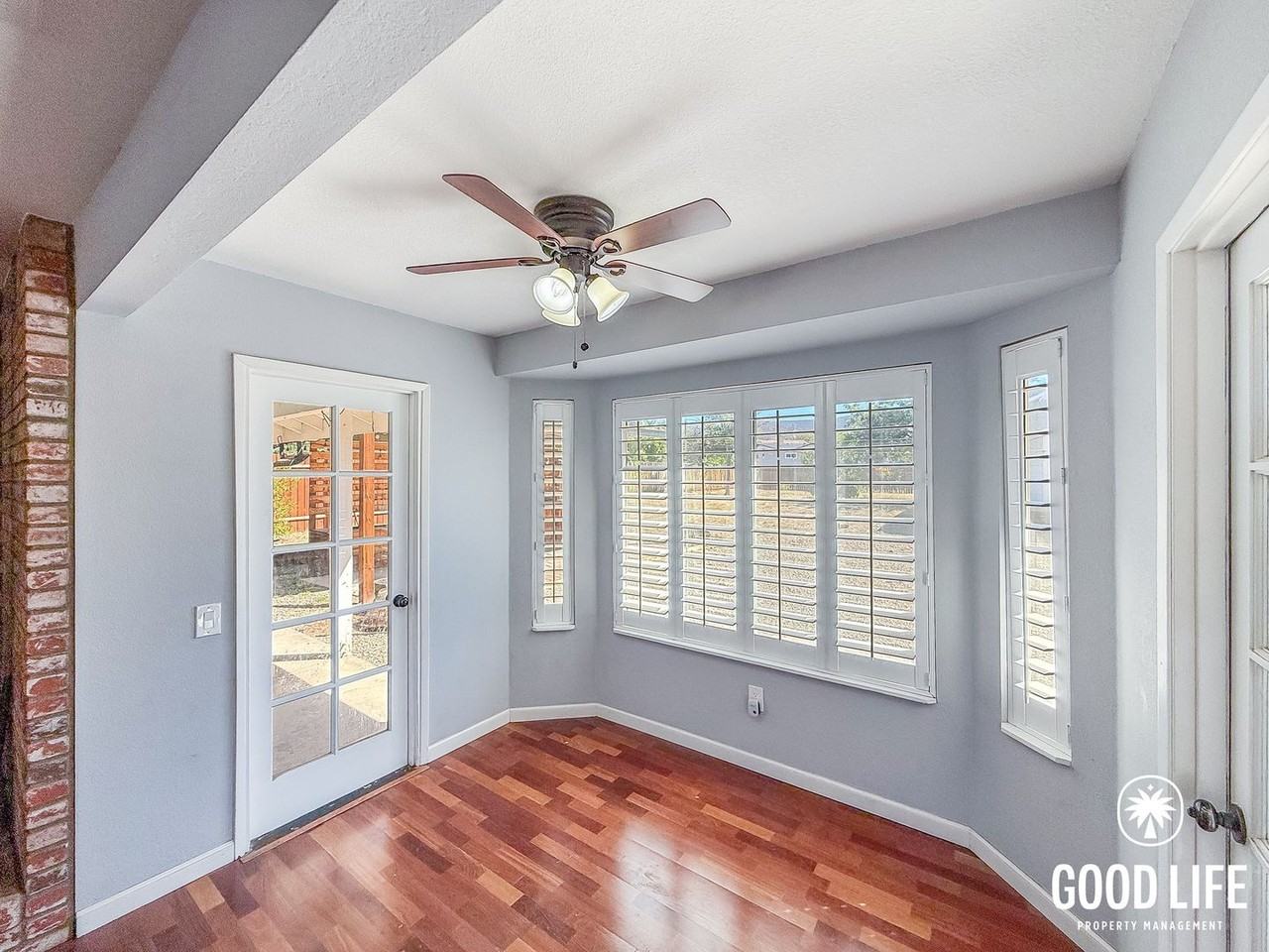 16327 Bassett Ct - Photo 2 of 19