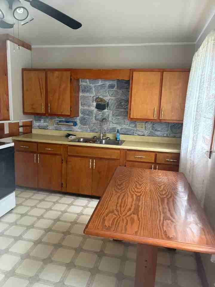 635 W Fremont St - Photo 5 of 18