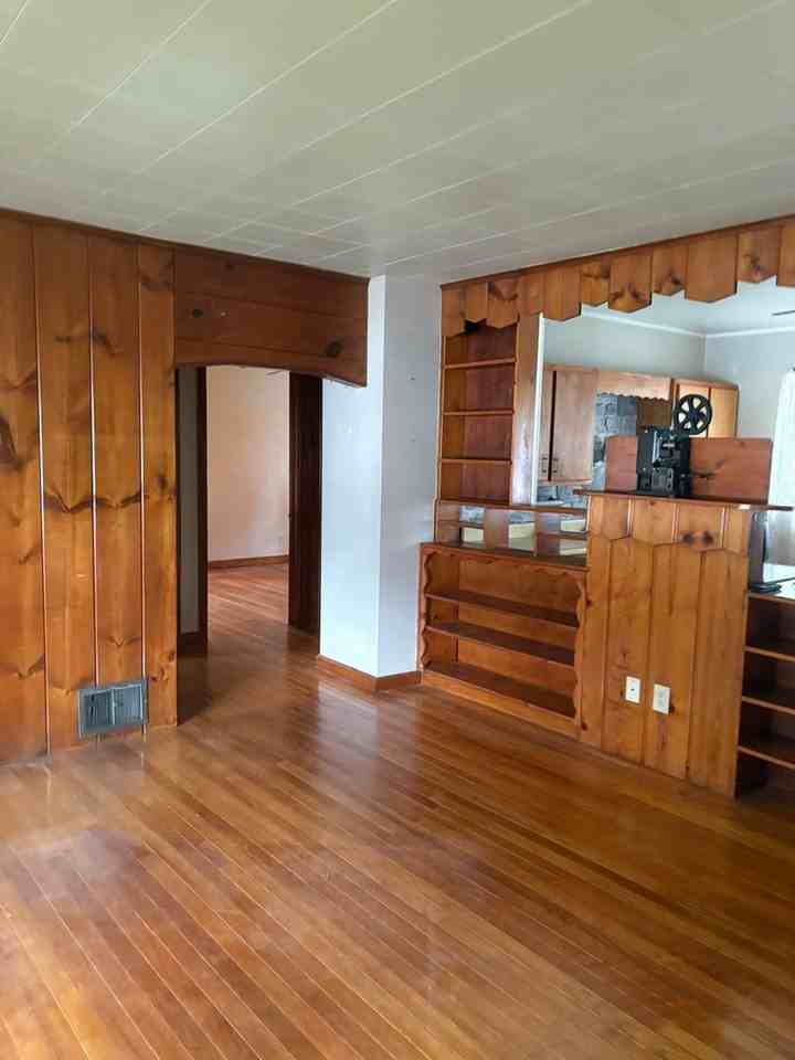 635 W Fremont St - Photo 3 of 18