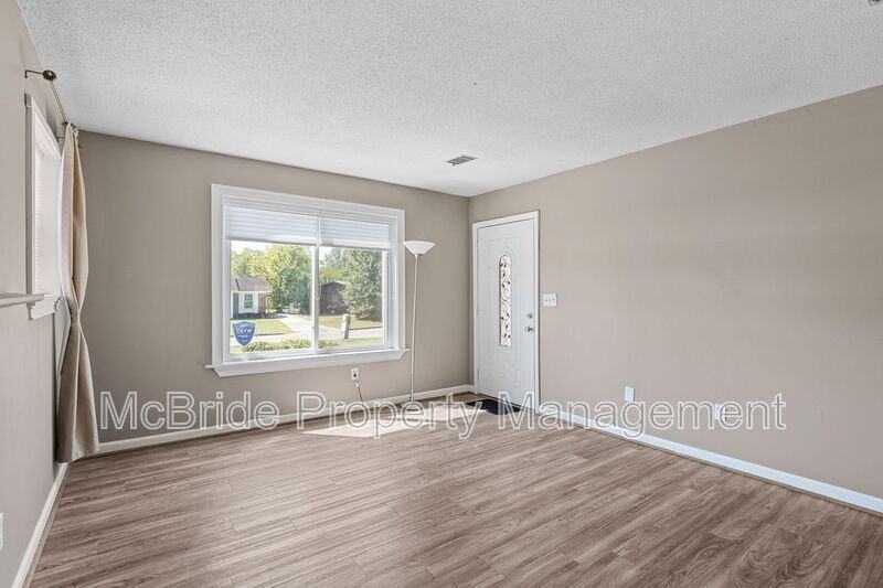 3615 Goldfinch Dr - Photo 5 of 31