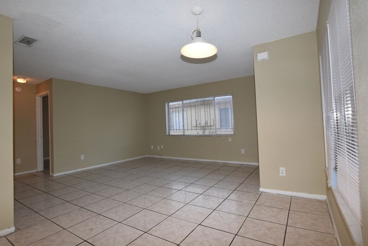 3115 Split Willow Dr - Photo 5 of 30