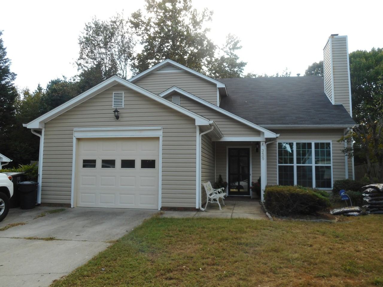 3409 Bent Creek Ct - Photo 2 of 18