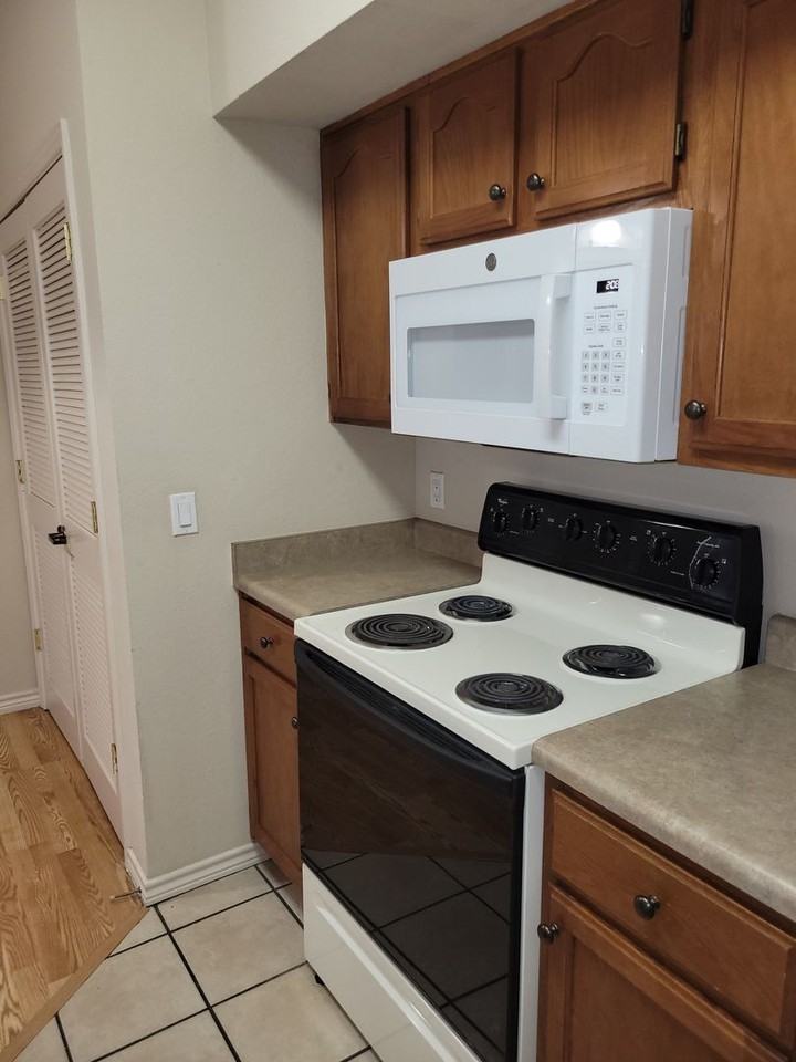 3901 Sonoma Springs Ave #1503 - Photo 7 of 18