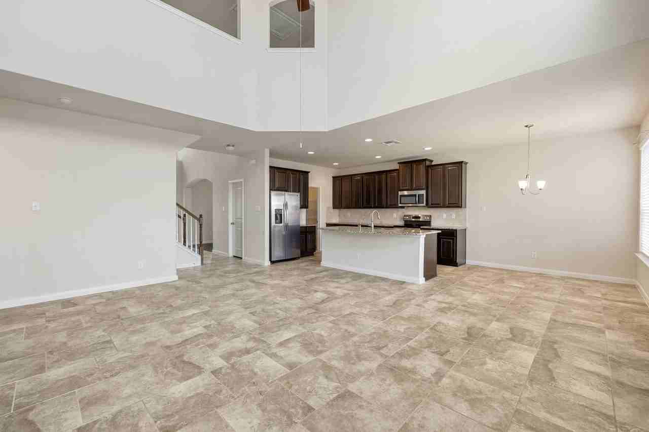 5489 Cypress Pt - Photo 5 of 21