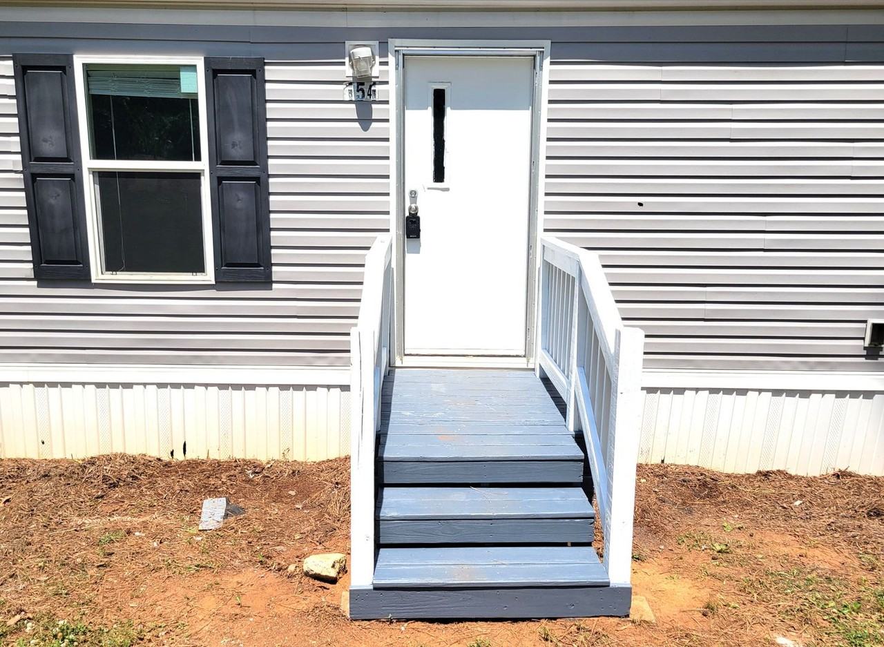 151 Dave Mccracken Rd - Photo 4 of 16