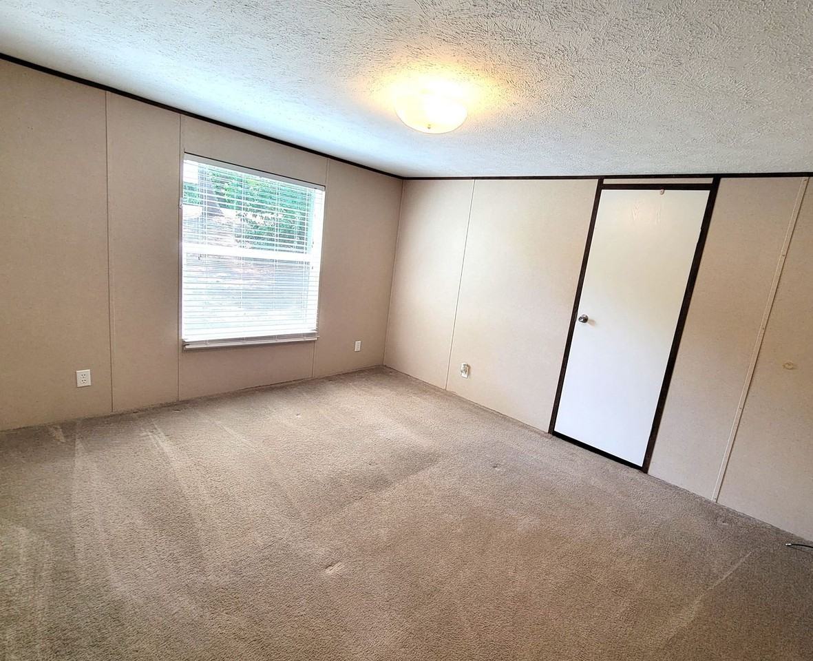151 Dave Mccracken Rd - Photo 7 of 16