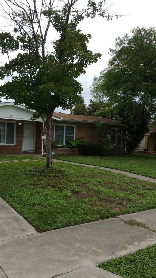 311 Waxwood Ln - Photo 2 of 12