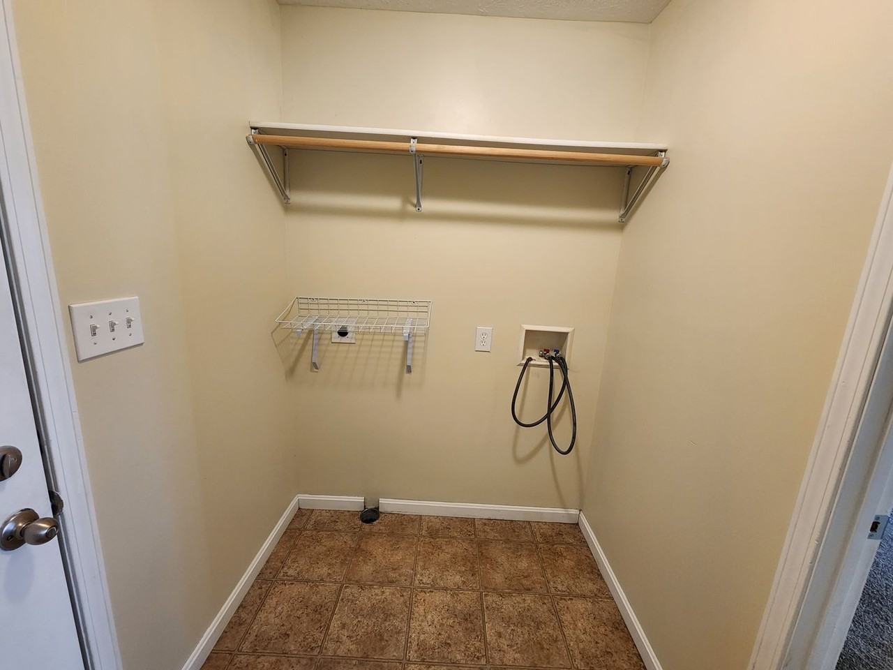 8023 E Audrey Ave - Photo 5 of 12