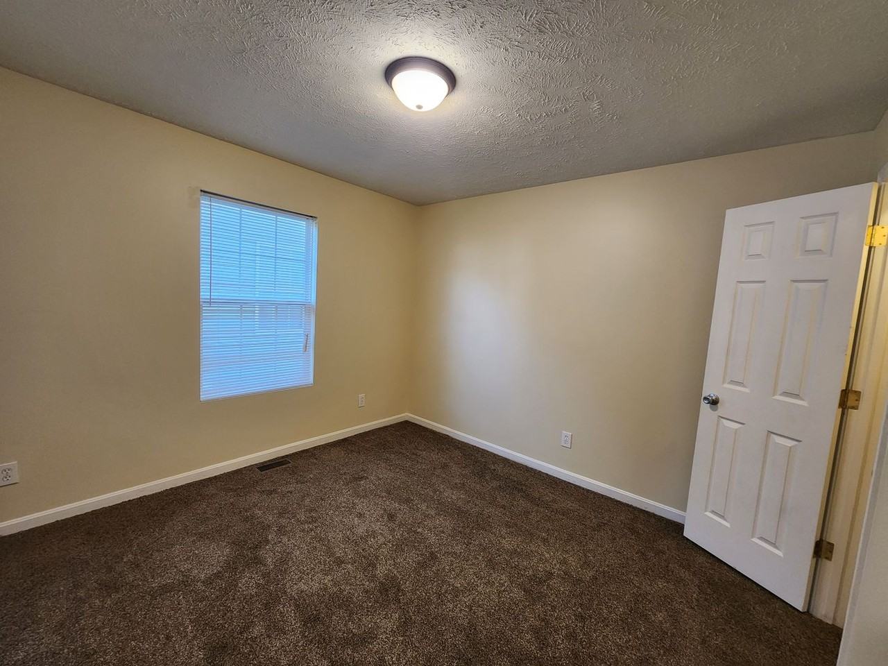 8023 E Audrey Ave - Photo 6 of 12