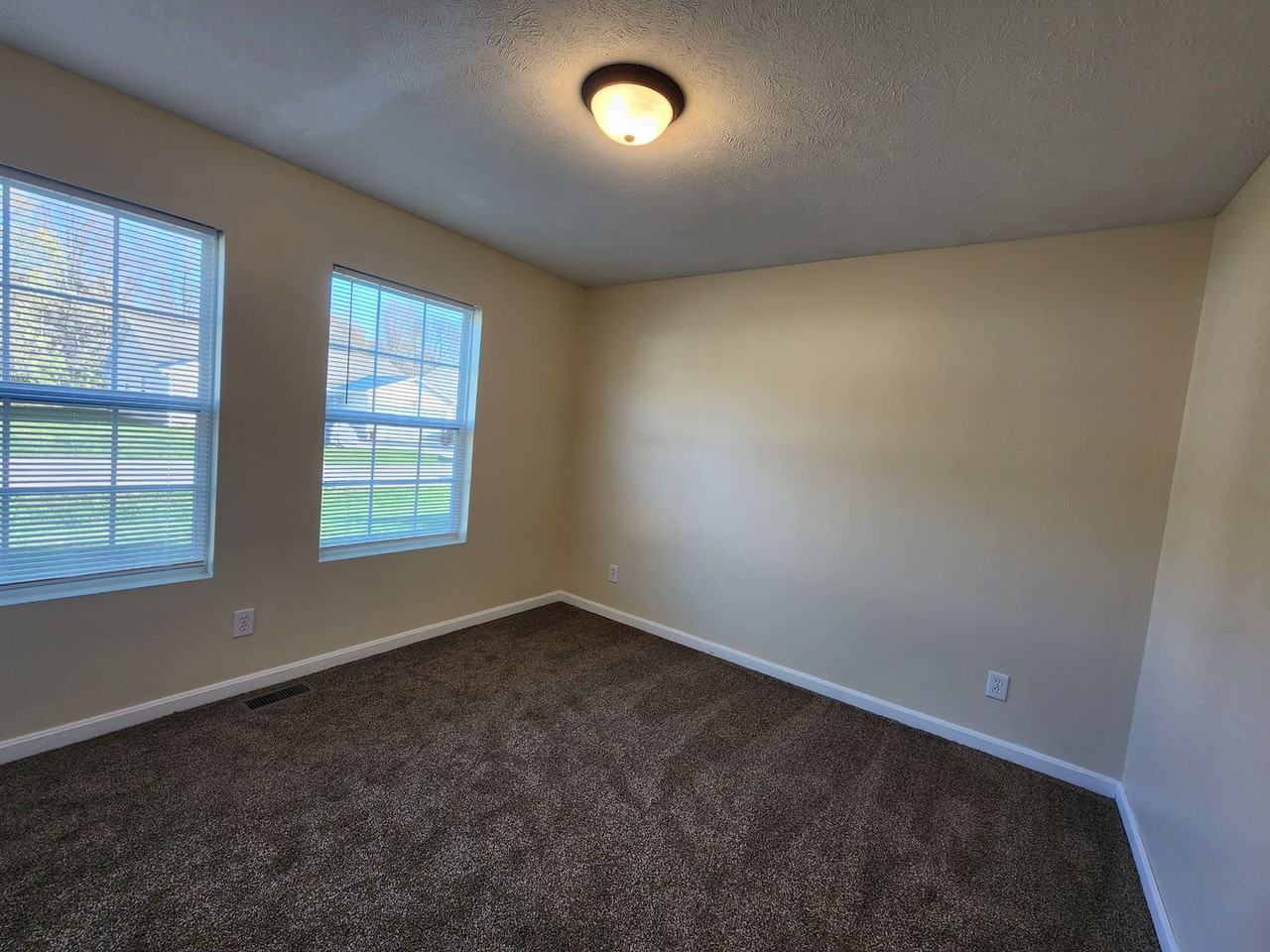 8023 E Audrey Ave - Photo 7 of 12
