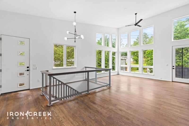 54 Branning St - Photo 3 of 33