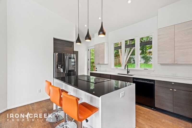 54 Branning St - Photo 6 of 33