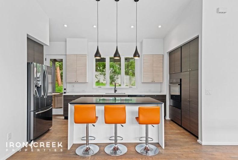 54 Branning St - Photo 7 of 33