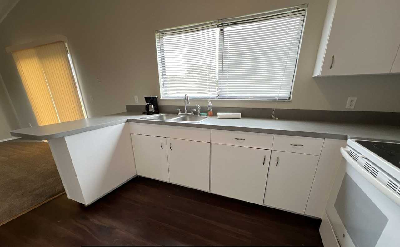 319 Oak Track Dr - Photo 7 of 27