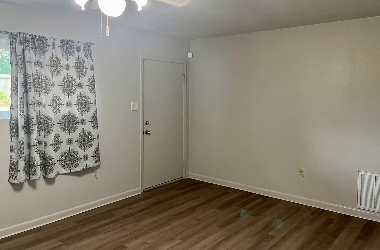 642 Kentucky Ave - Photo 6 of 14